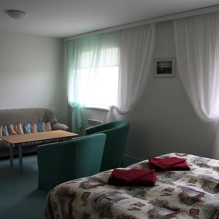 Heltermaa Hostel Εξωτερικό φωτογραφία